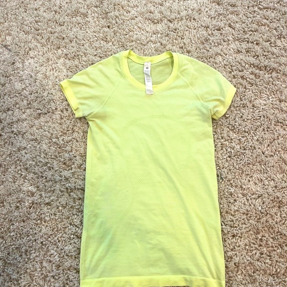 - Lululemon swiftly - Picture 2 of 4